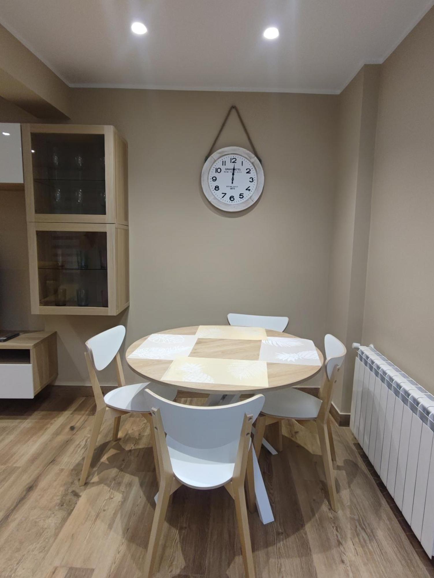 Apartamento Gael- Plaza Espana Avilés Dış mekan fotoğraf
